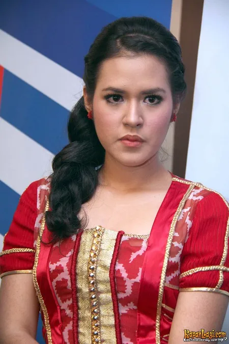 Foto Raisa