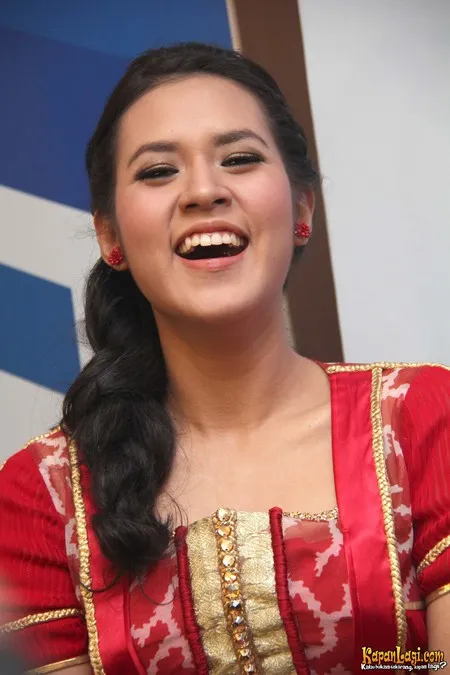 Foto Raisa