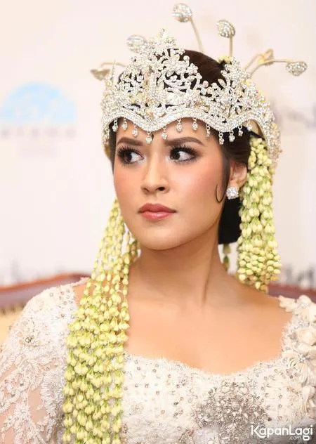 Foto Raisa