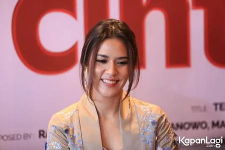 Foto Raisa