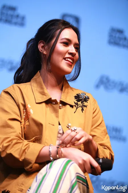 Foto Raisa