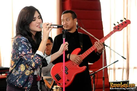 Foto Raisa