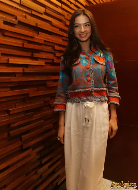 Foto Raline Shah