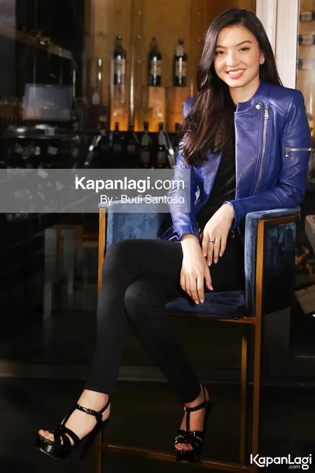 Foto Raline Shah. Nomor Foto: 521
