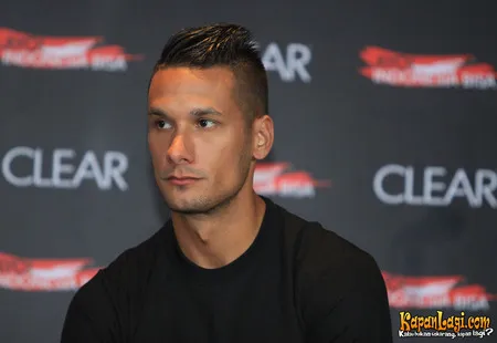 Foto Raphael Maitimo