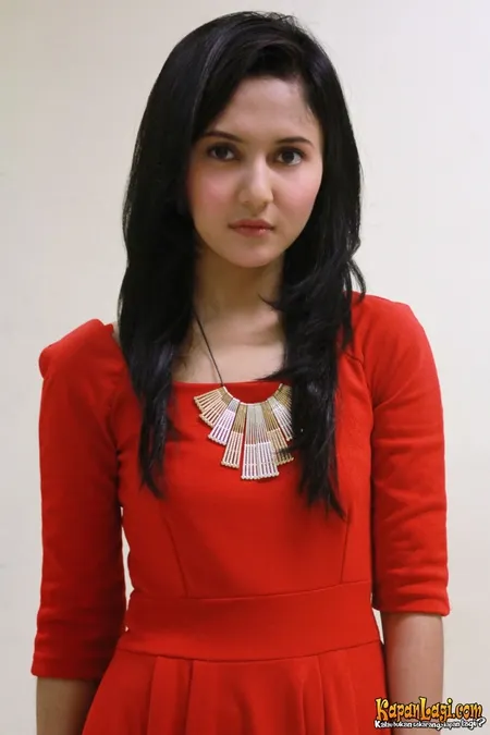 Foto Rara Nawangsih