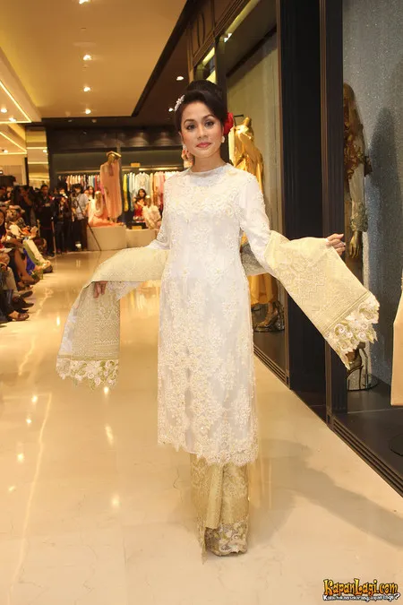 Foto Raslina Rasyidin