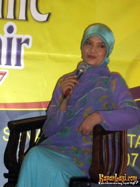Foto Ratih Sanggarwati