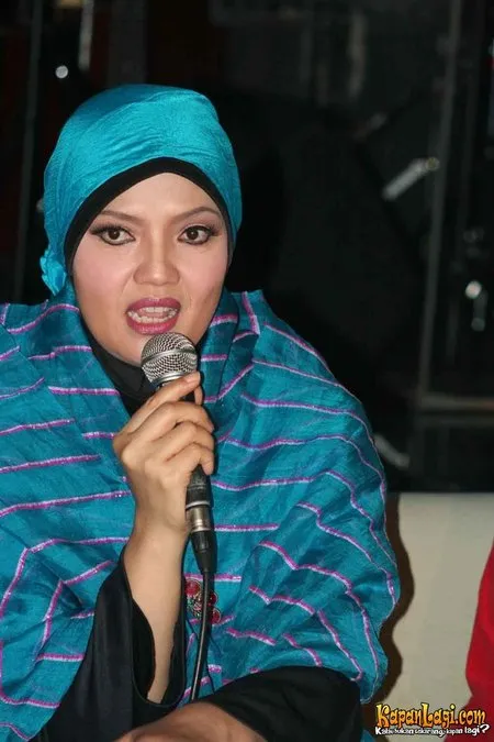 Foto Ratih Sanggarwati