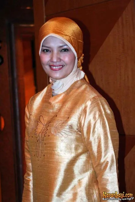 Foto Ratih Sanggarwati