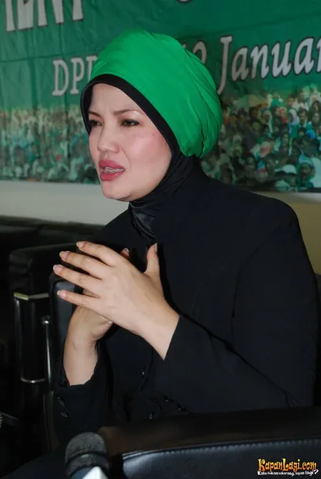 Foto Ratih Sanggarwati