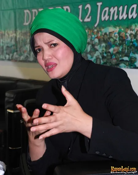 Foto Ratih Sanggarwati