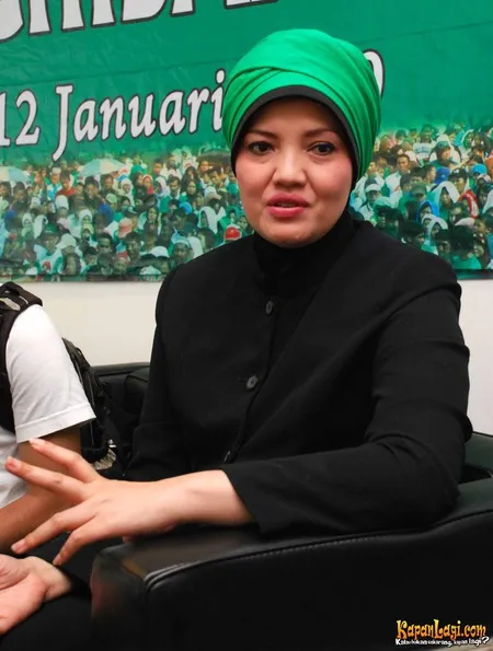 Foto Ratih Sanggarwati