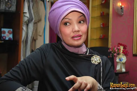 Foto Ratih Sanggarwati