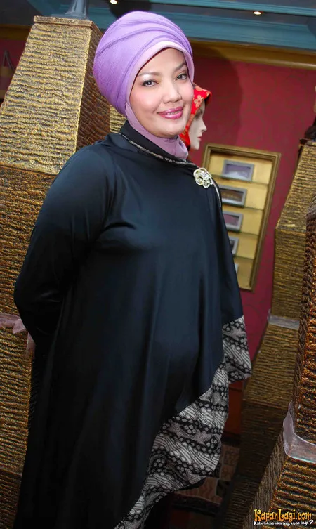 Foto Ratih Sanggarwati