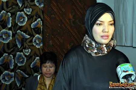 Foto Ratih Sanggarwati