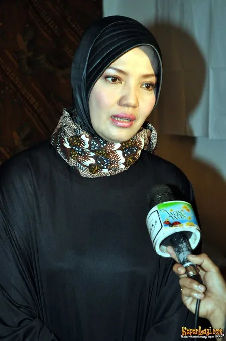 Foto Ratih Sanggarwati