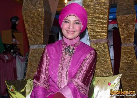 Foto Ratih Sanggarwati