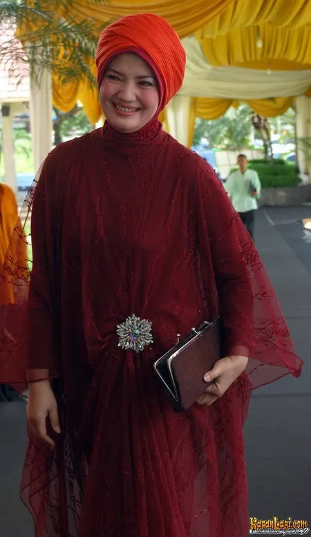 Foto Ratih Sanggarwati