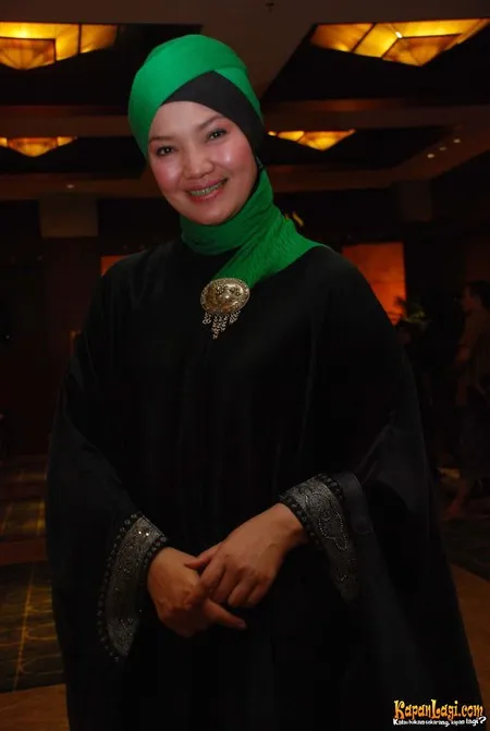 Foto Ratih Sanggarwati