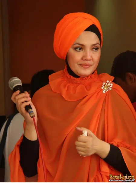 Foto Ratih Sanggarwati