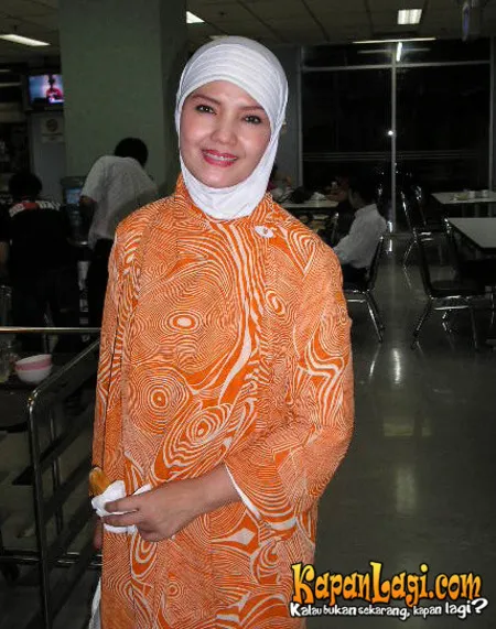 Foto Ratih Sanggarwati