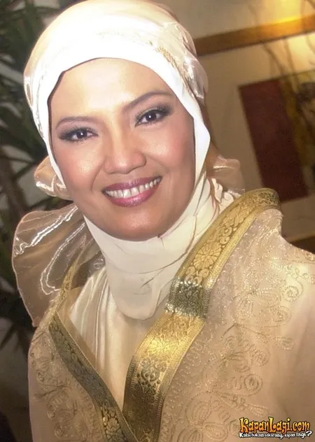 Foto Ratih Sanggarwati