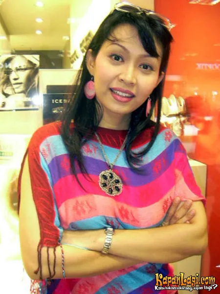Foto Ratna Listy