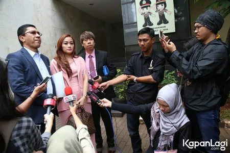 Foto Ratna Pandita