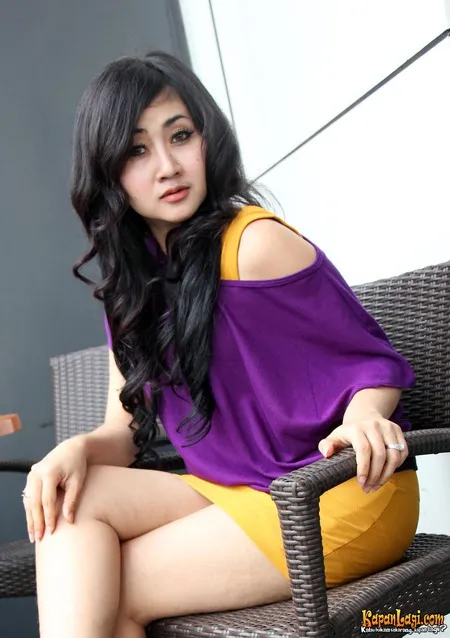 Foto Ratu Dewi