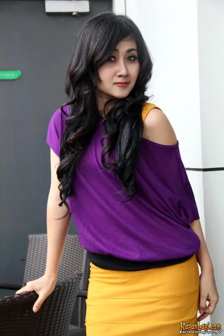 Foto Ratu Dewi