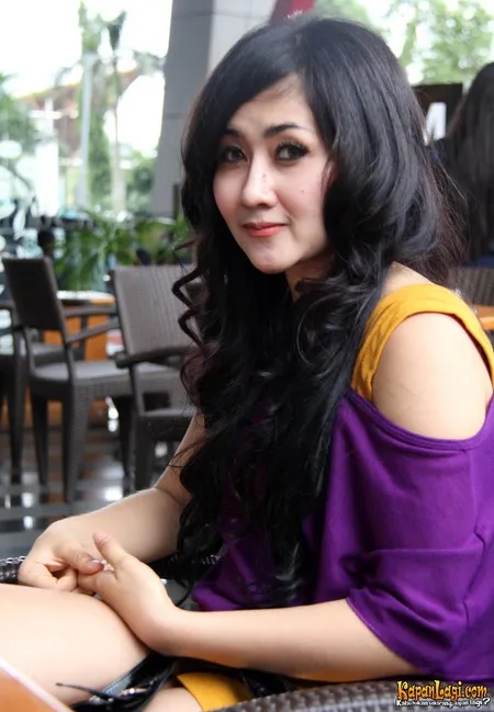 Foto Ratu Dewi