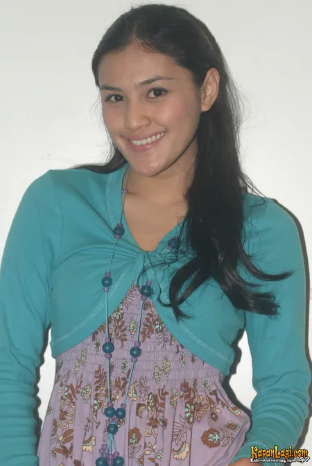 Foto Ratu Dewi Anandita