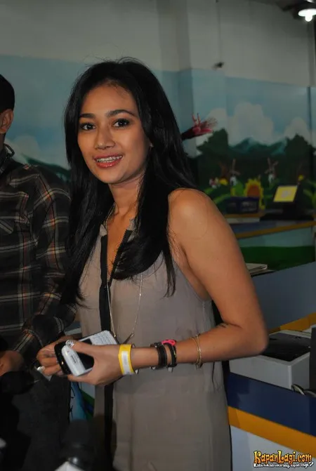 Foto Ratu Felisha