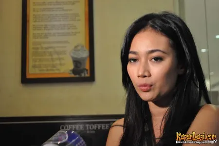 Foto Ratu Felisha