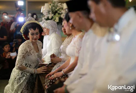 Foto Ratu Felisha