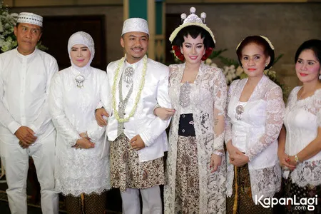 Foto Ratu Felisha