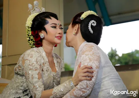 Foto Ratu Felisha