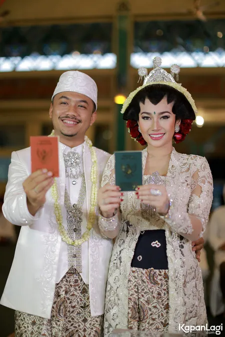 Foto Ratu Felisha