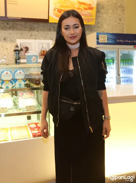 Foto Ratu Felisha