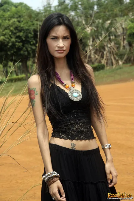 Foto Rebecca. Nomor Foto: 332