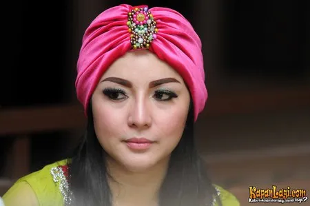 Foto Regina Andriane Saputri