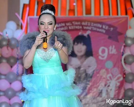 Foto Regina Andriane Saputri