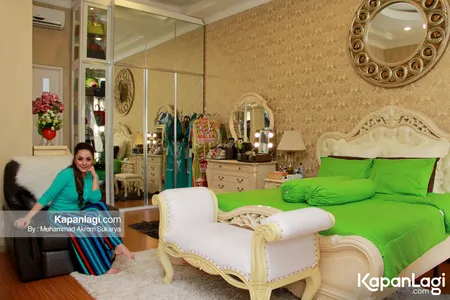 Foto Regina Andriane Saputri