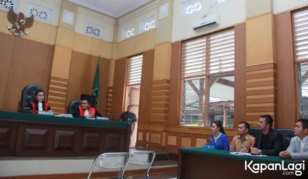 Foto Regina Andriane Saputri