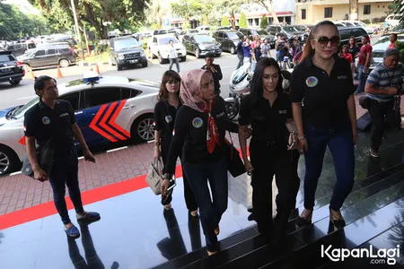 Foto Regina Andriane Saputri