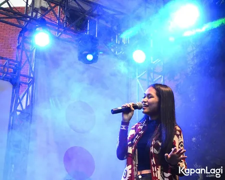 Foto Regina Poetiray