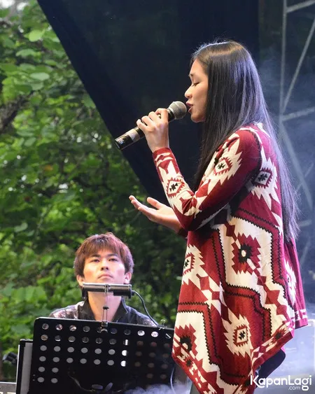 Foto Regina Poetiray