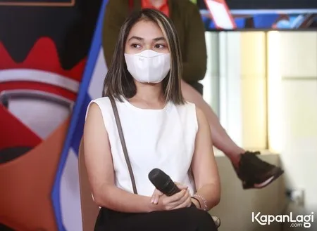 Foto Regina Poetiray