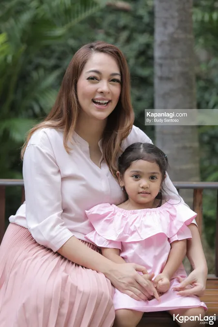 Foto Reisa Broto Asmoro